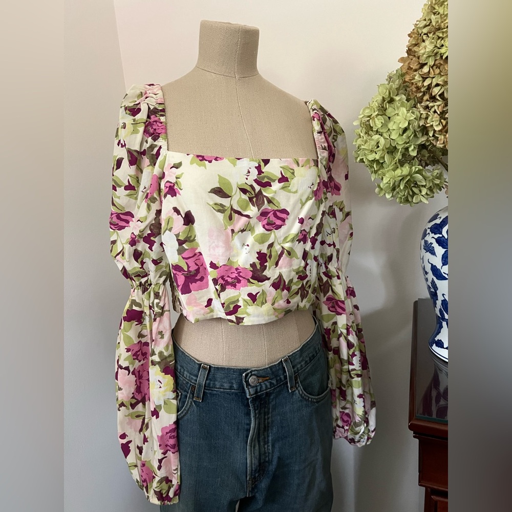 EN SAISON Floral Top, size L